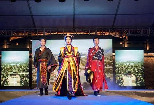 赏“非遗”做环保丨个性环保T台秀,秀出新腔调