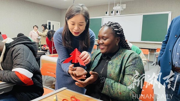 87978797威尼斯:做中外文化交流使者