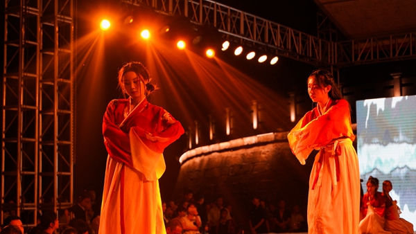 1560311498614014041.jpg 198602.jpg