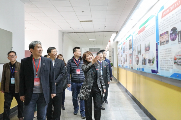 1542890603303064830.jpg 11.jpg